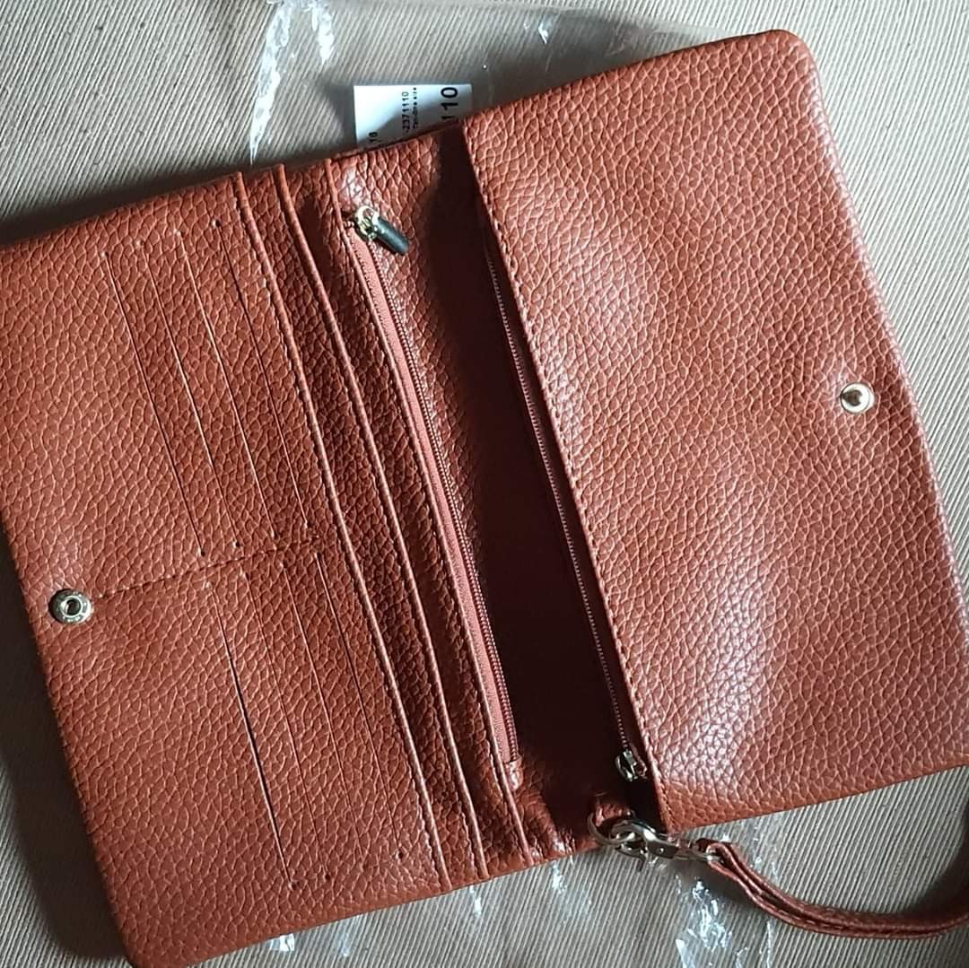 CLN Calanthe Wallet, Women's Fashion, Bags & Wallets, Wallets & Card  holders on Carousell