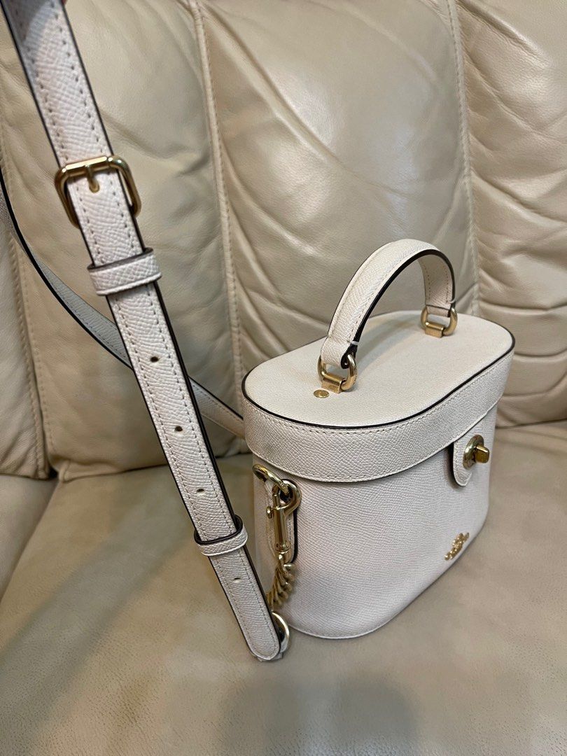 Coach kay hot sale crossbody white
