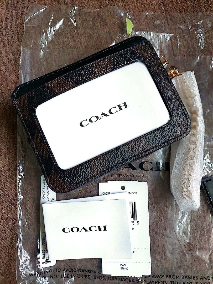 COACH zip card case on Carousell