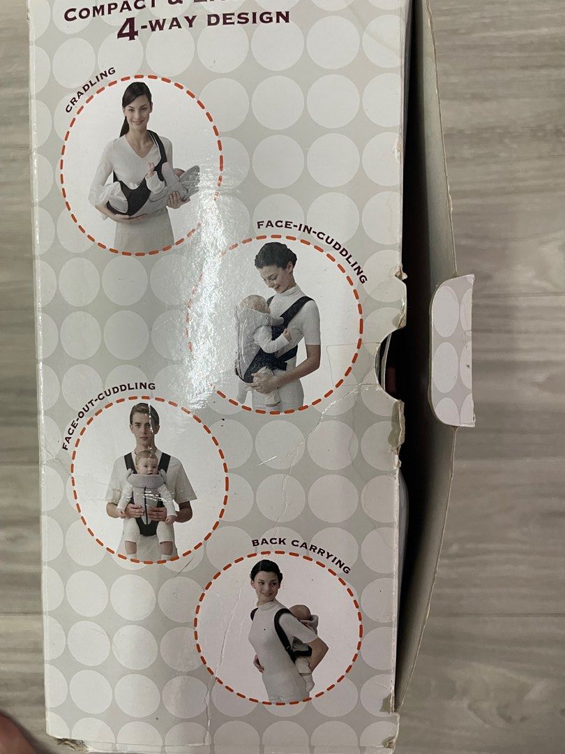 Combi Magical Compact 4 Way Ninna Nanna Baby Carrier
