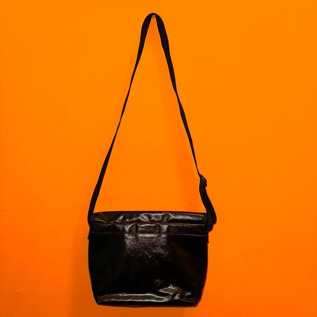 Converse all sale star shoulder bag