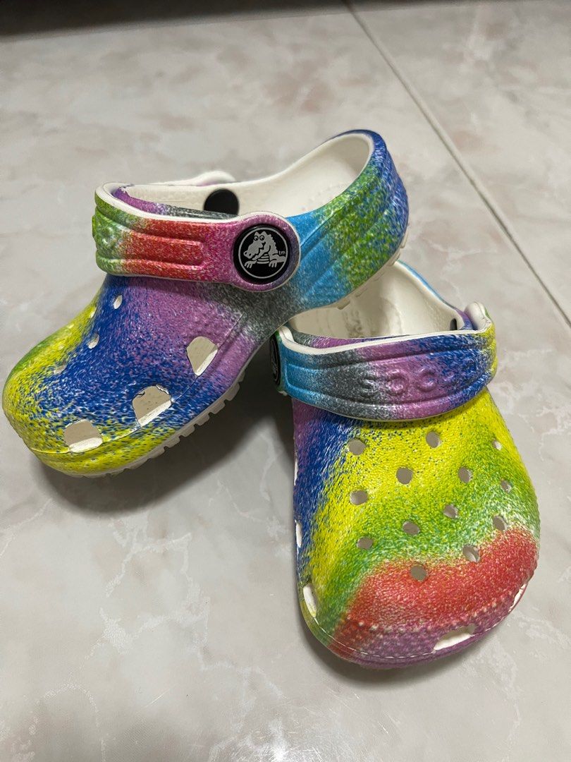Crocs size 5 kids