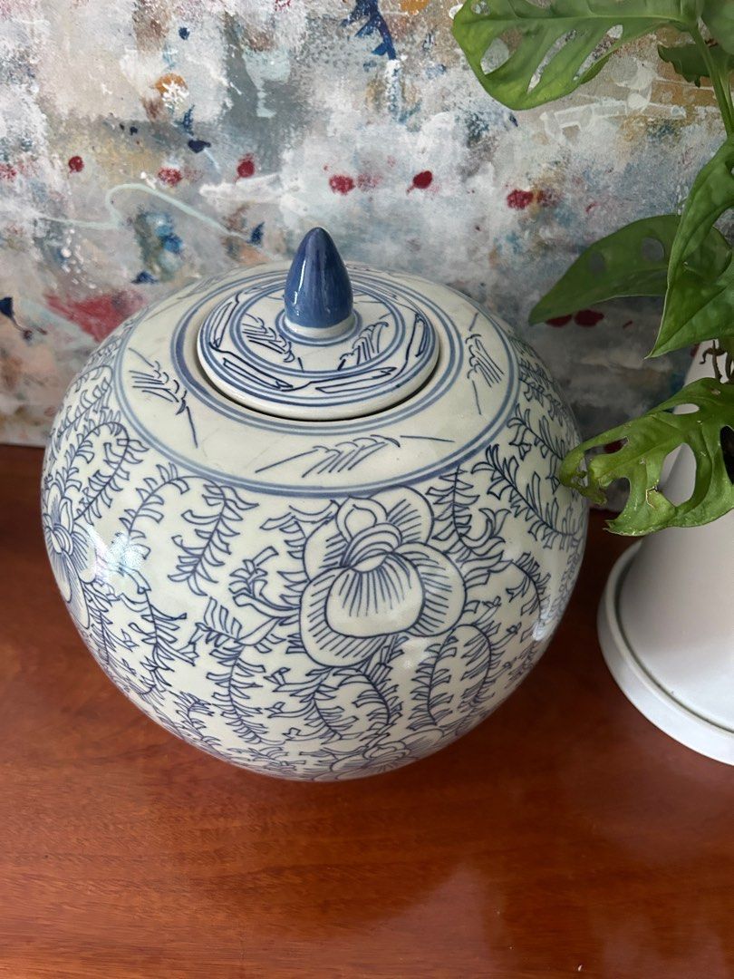 Cute porcelain Ceramic jar ginger jar rice jar, Furniture & Home Living ...