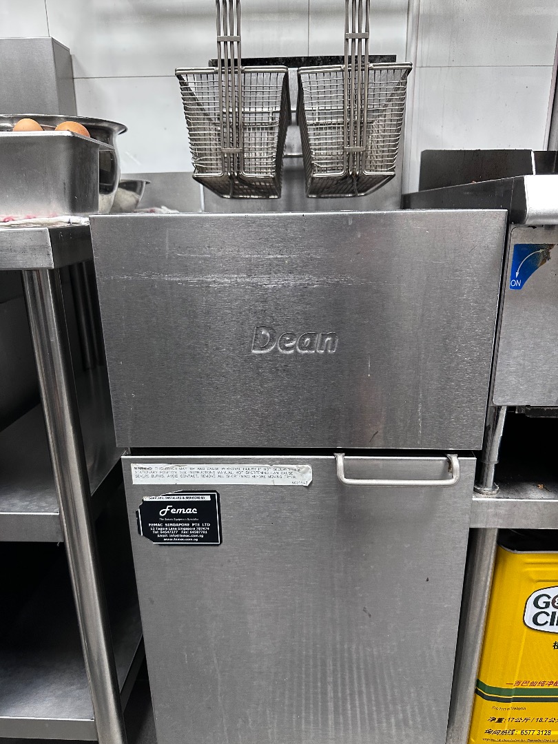 Dean Gas deep fryer, TV & Home Appliances, Kitchen Appliances, Fryers