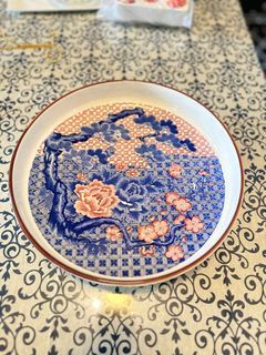 DECORATIVE PLATE / SERVING PLATTER