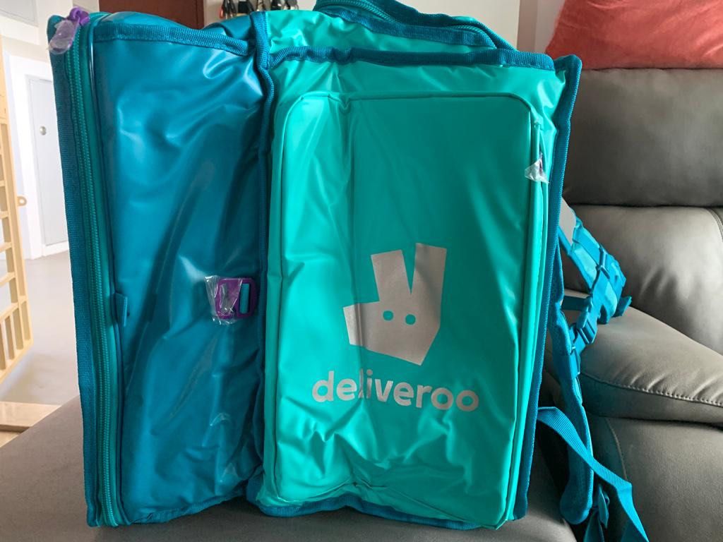 Deliveroo backpack top