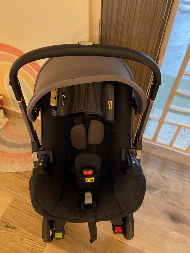 Doona Car Seat Stroller (GREY HOUND), Babies & Kids, Going Out
