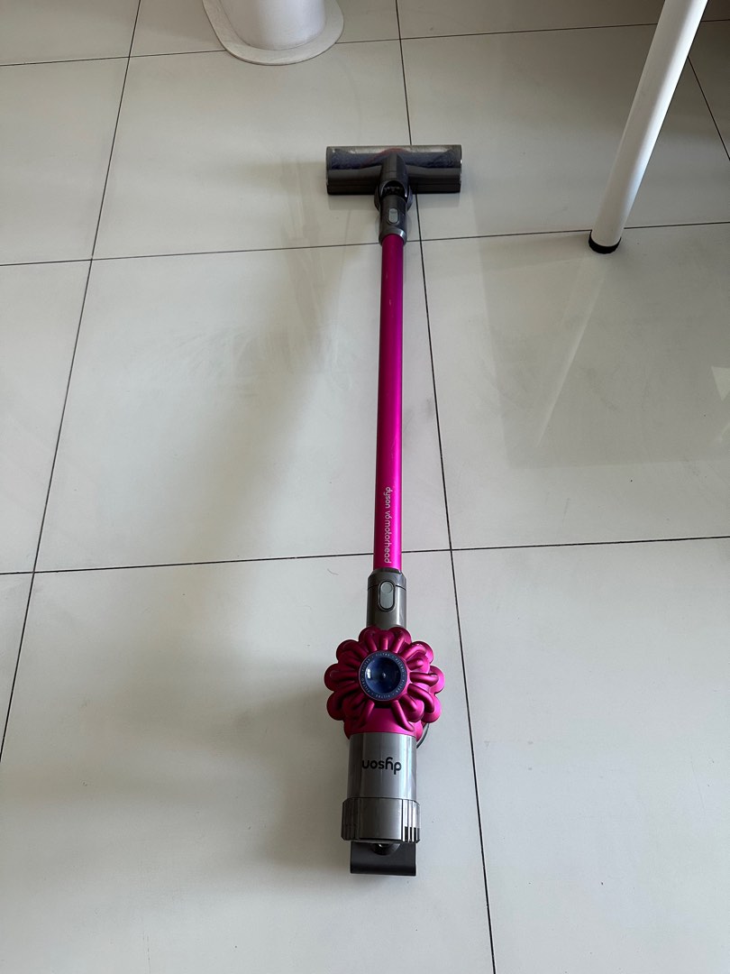 Dyson SV04 Vacuum, TV & Home Appliances, Vacuum Cleaner & Housekeeping
