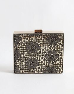 Elegant and tasteful Embroidered Floral Box Bag with detachable gold chain
