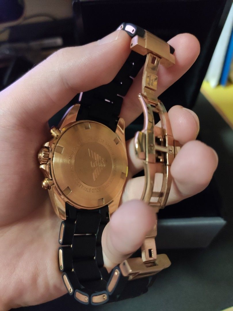 Real armani outlet watch