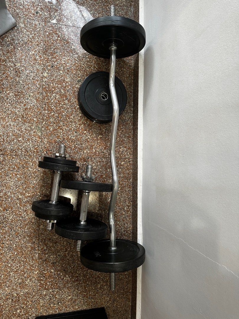 EZ bar with weights, Sports Equipment, Exercise & Fitness, Weights