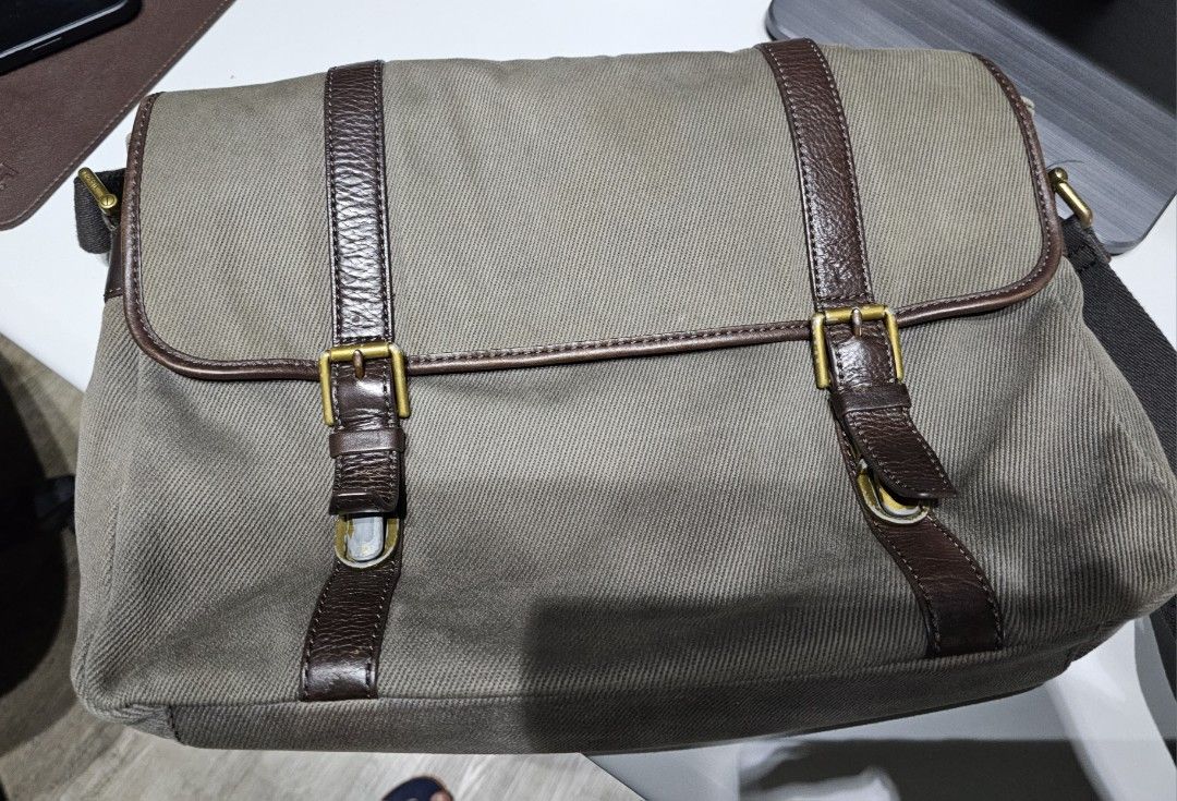 Fossil Messenger Bag on Carousell