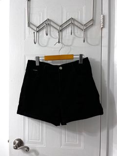 (Category: ) located in . Submitted by shopwithceee (Listing ID 1236968296, Image 1). Description: .