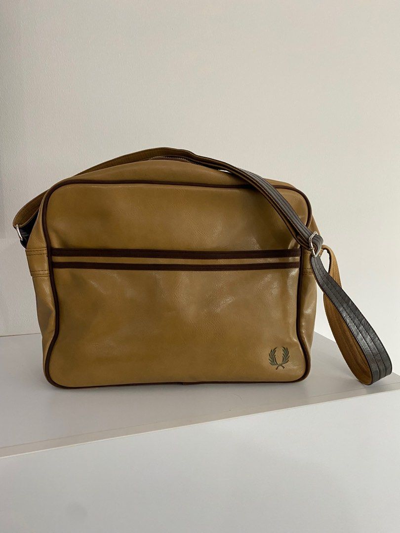 Fred perry shoulder best sale bag