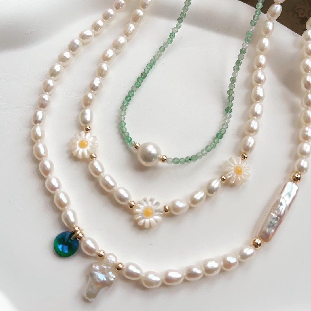 Freshwater top pearl strands