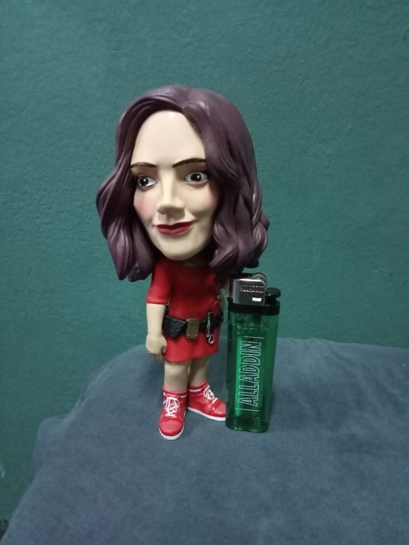 Clara oswald hotsell funko pop