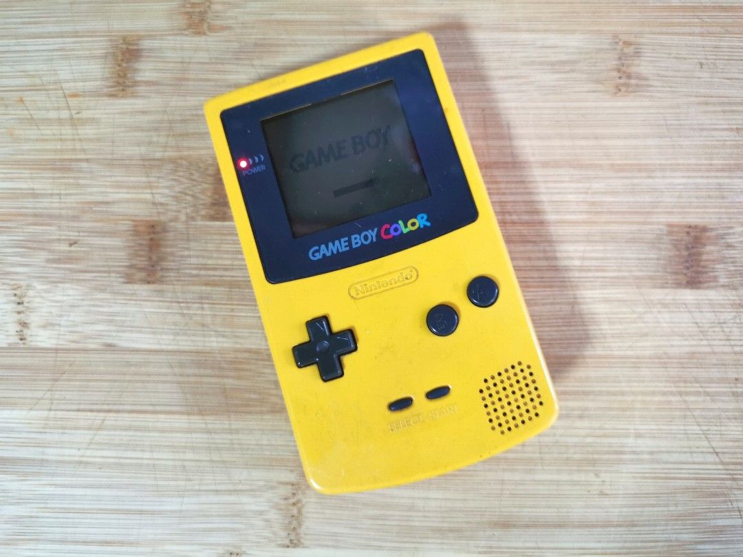 Gameboy colour, Video Gaming, Video Game Consoles, Nintendo on Carousell