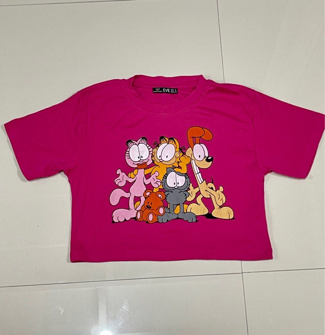Garfield Shirt Crop Top (Category: Shirts) located in Manila. Submitted by miiitch (Listing ID 1236813738, Image 3). Description: Washed but never worn Rfs: Too small for me Size: xs-s.