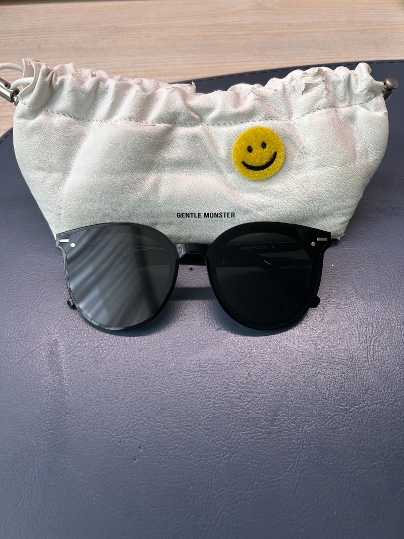 Gentle Monster East Moon Kids Sunglasses, Women's Fashion, Watches