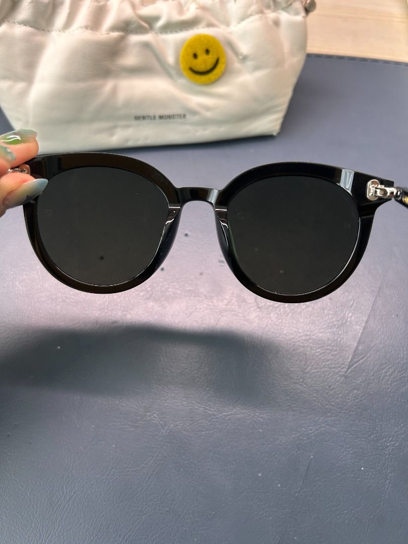 Gentle Monster East Moon Kids Sunglasses, Women's Fashion, Watches