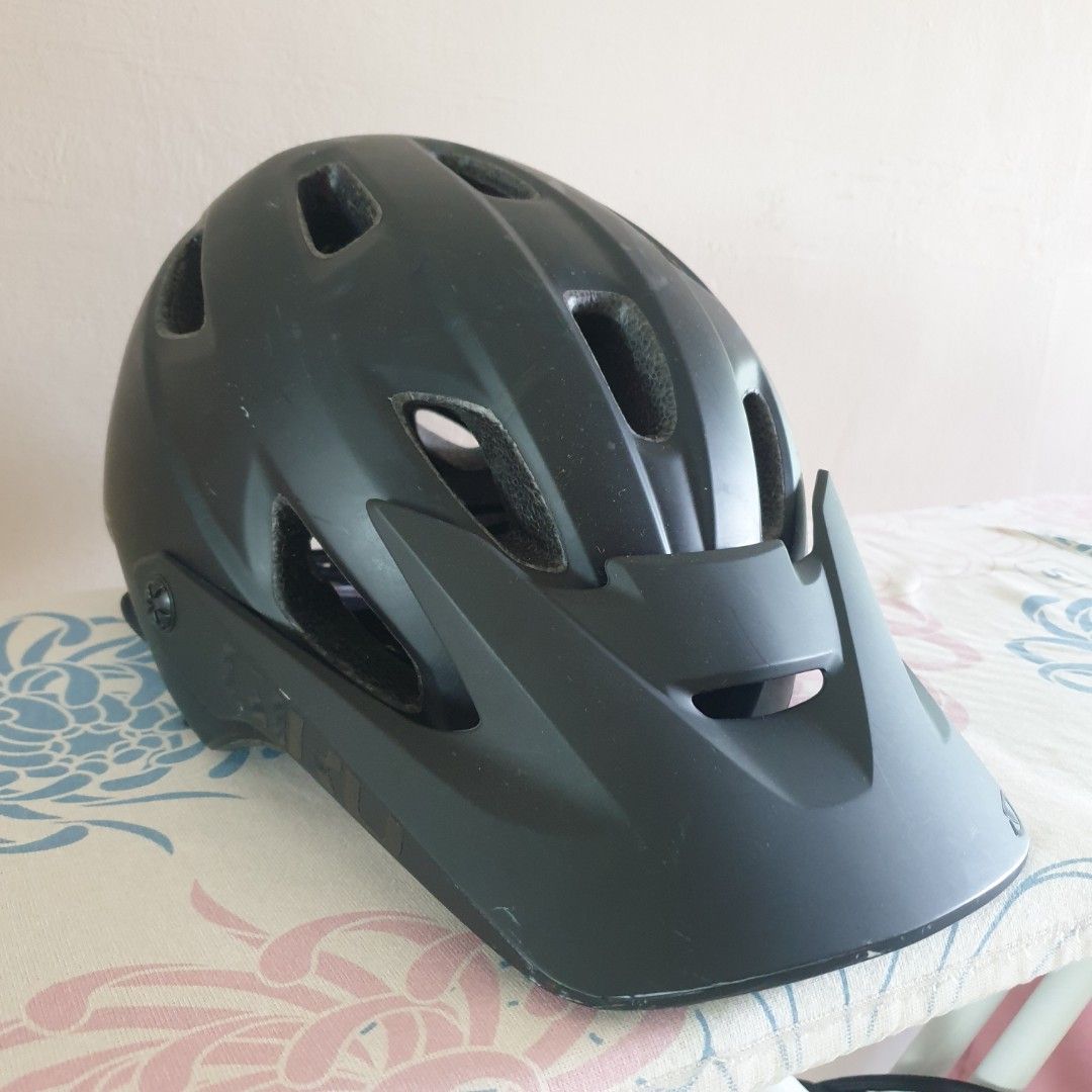 Giro chronicle shop mips helmet australia