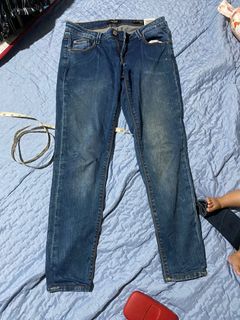 (Category: ) located in . Submitted by ilahbella (Listing ID 1236800752, Image 1). Description: .