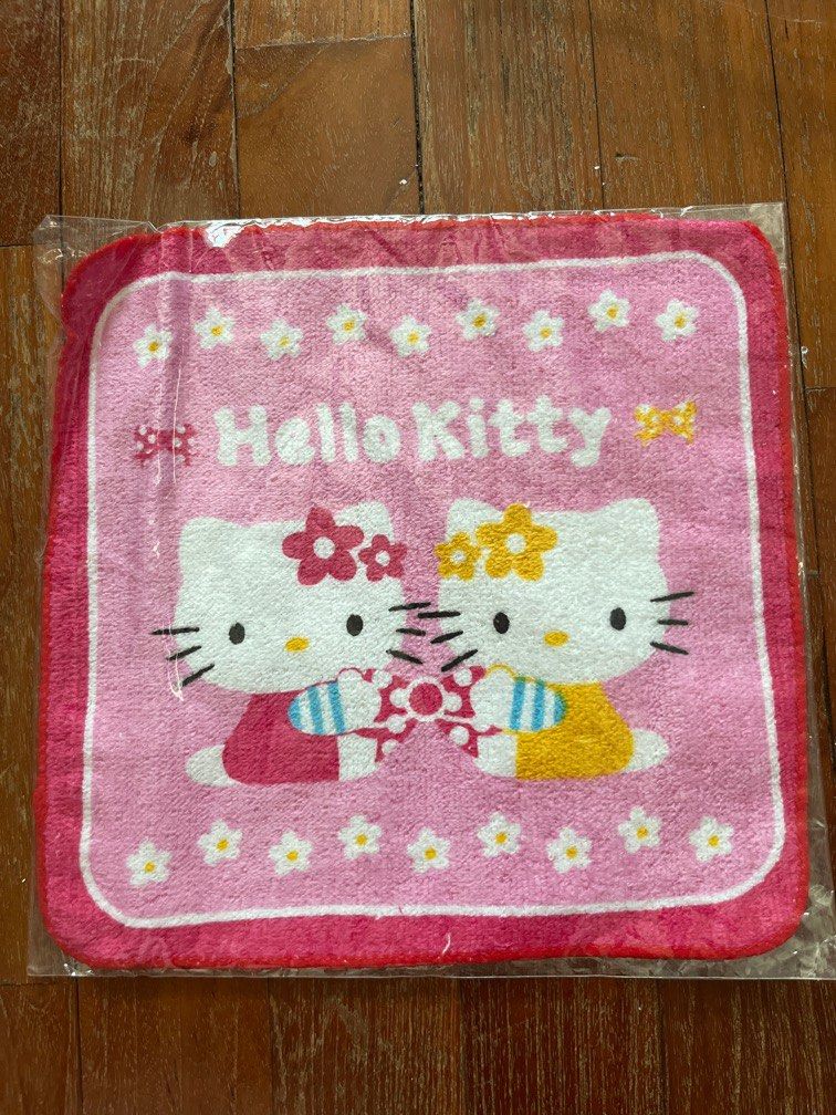 Hello kitty face towel, Beauty & Personal Care, Face, Face Care on ...
