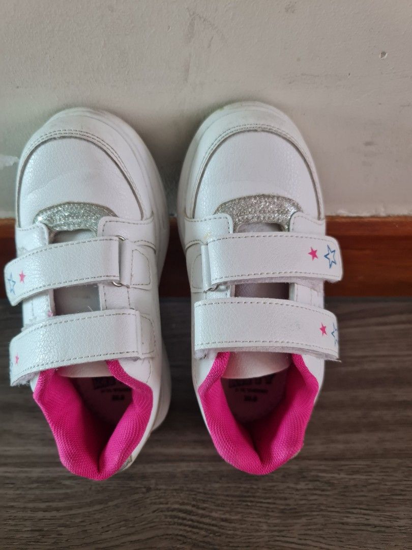 White sneaker clearance slides
