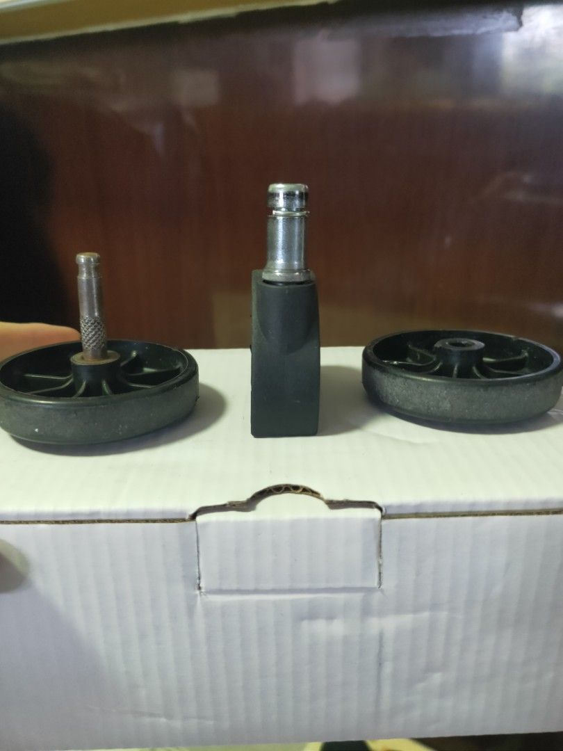 Herman Miller 5 castor wheels, Furniture & Home Living, Furniture ...