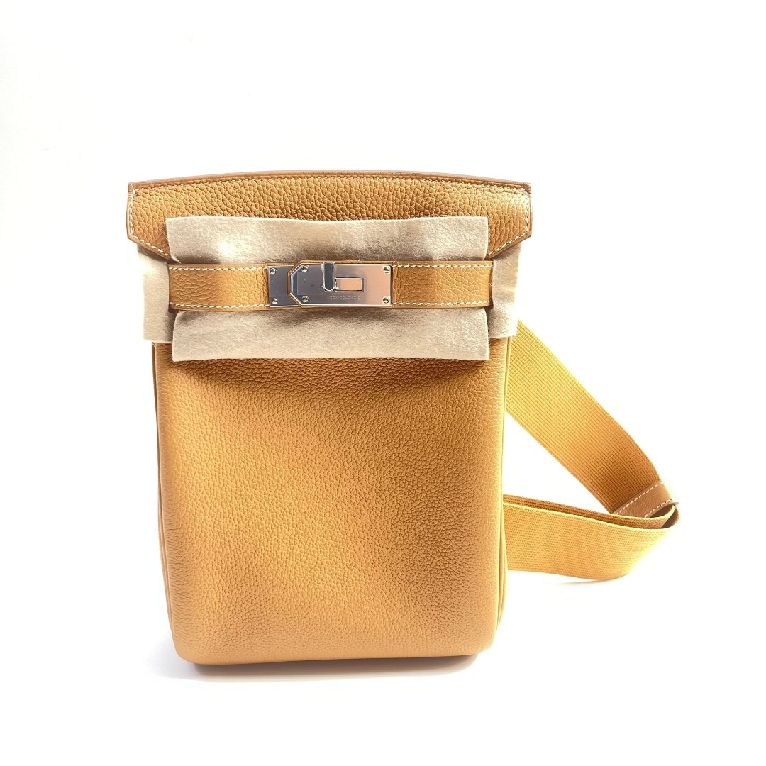 HERMES Kelly Hac A Dos PM Natural sable Waist bag Togo leather