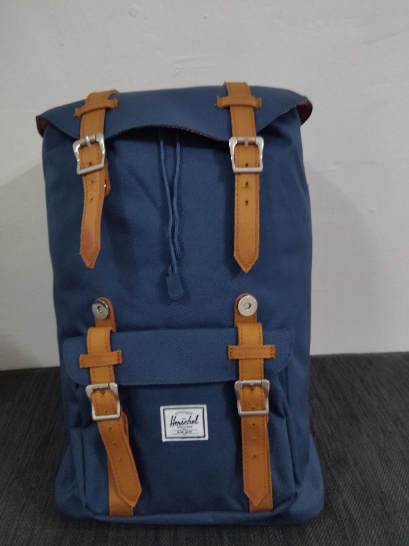 Herschel photography backpack online