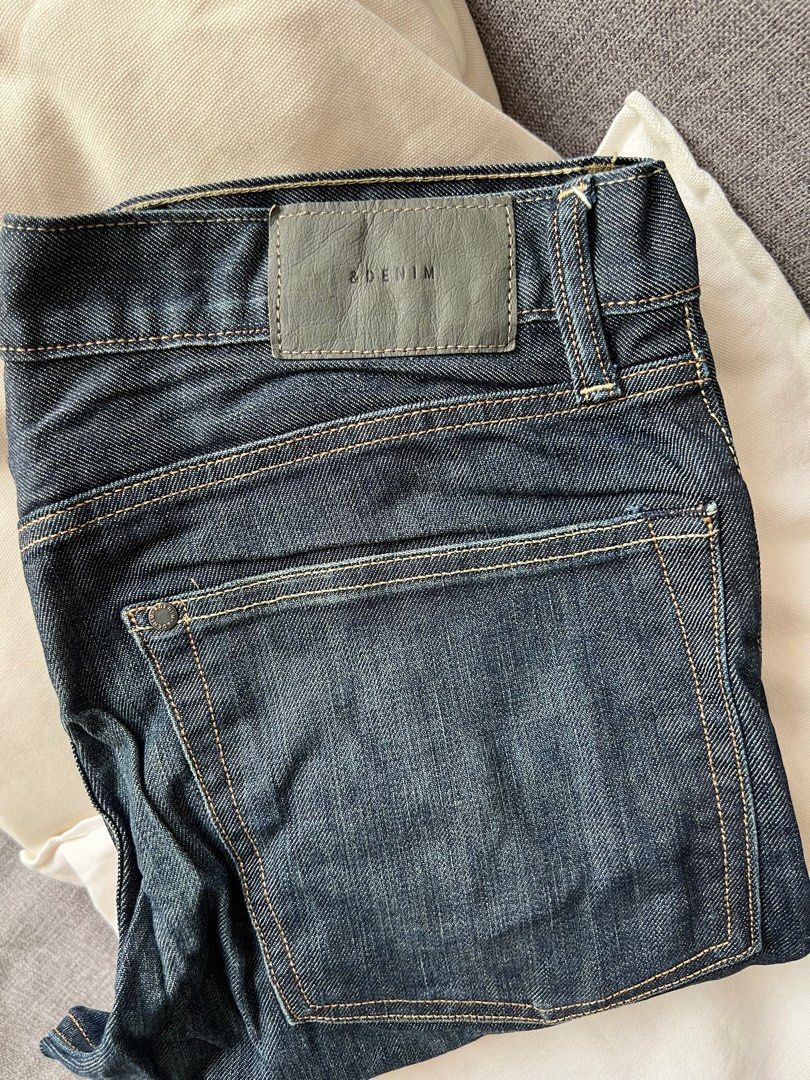 H M jeans pria Fesyen Pria Pakaian Bawahan di Carousell