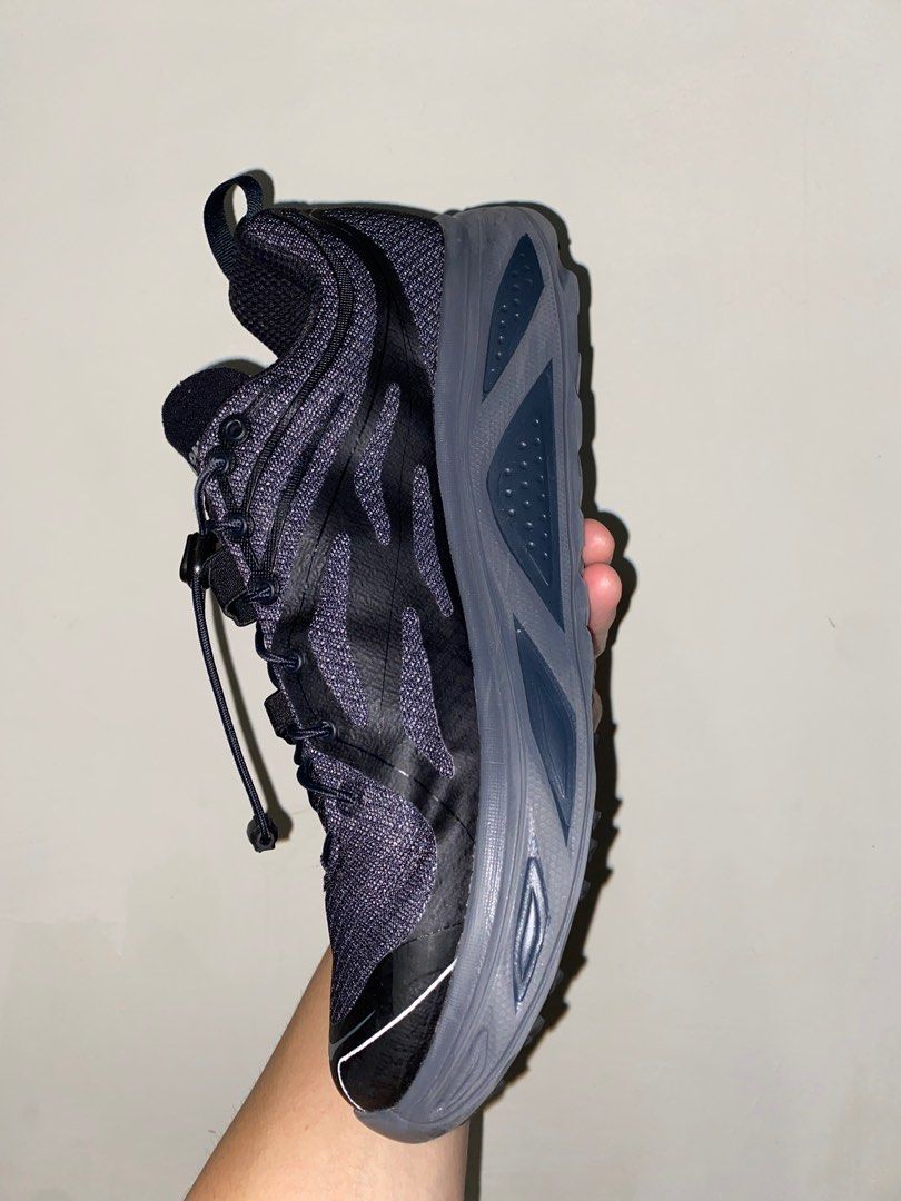 Kiko hoka one one top