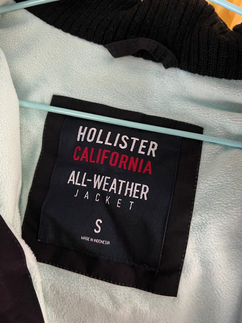 Hollister All Weather Jacket, 女裝, 外套及戶外衣服- Carousell