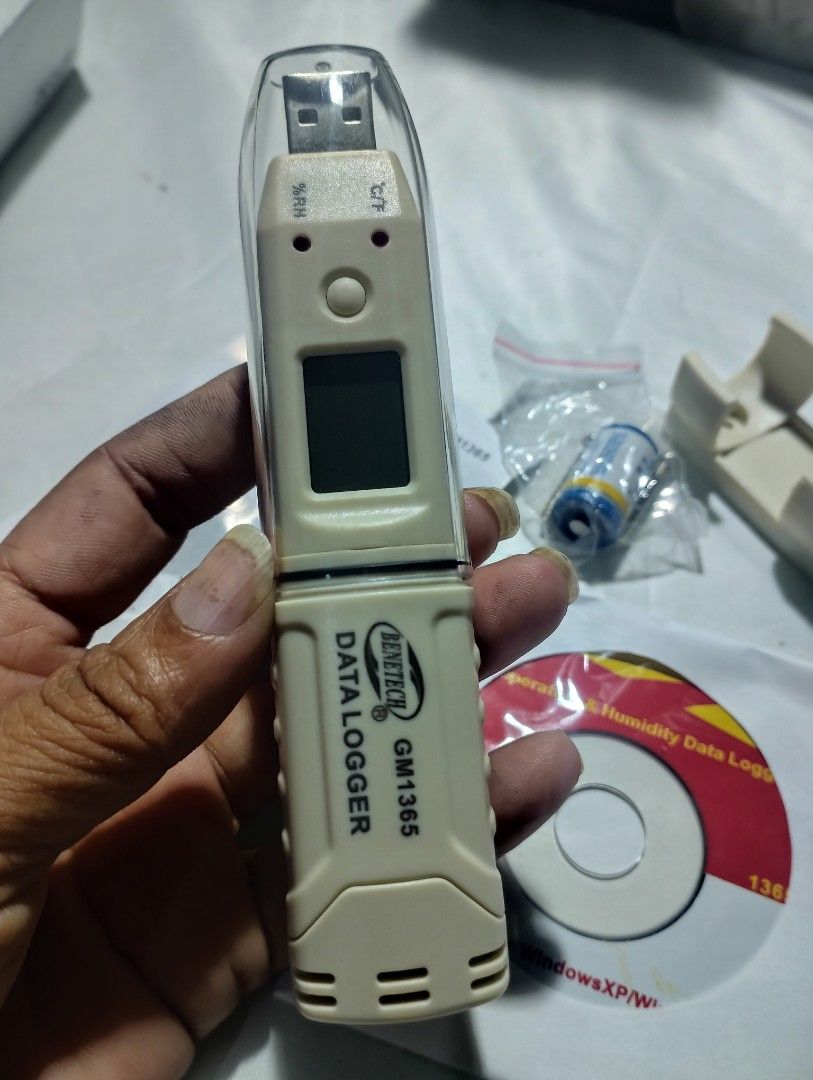 Humidity & Temperature Meter DATA LOGGER GM1365, Elektronik, Bagian