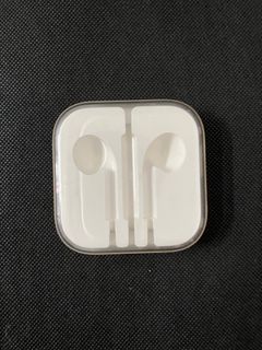(Category: ) located in . Submitted by minimalist_clearance (Listing ID 1236848017, Image 1). Description: .