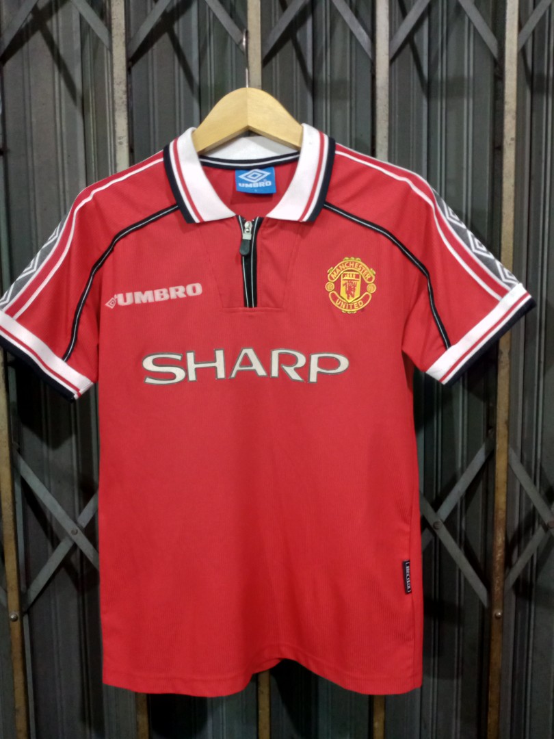 Jersey Manchester United on Carousell