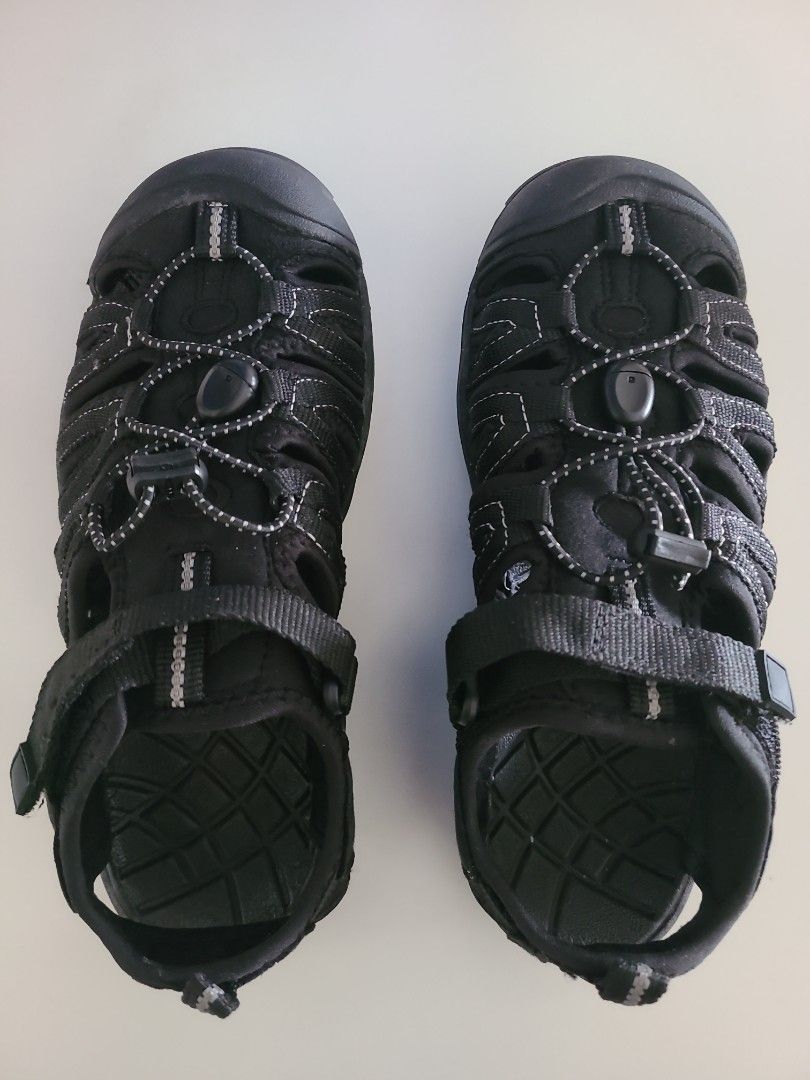 Karrimor ithaca on sale juniors sandals