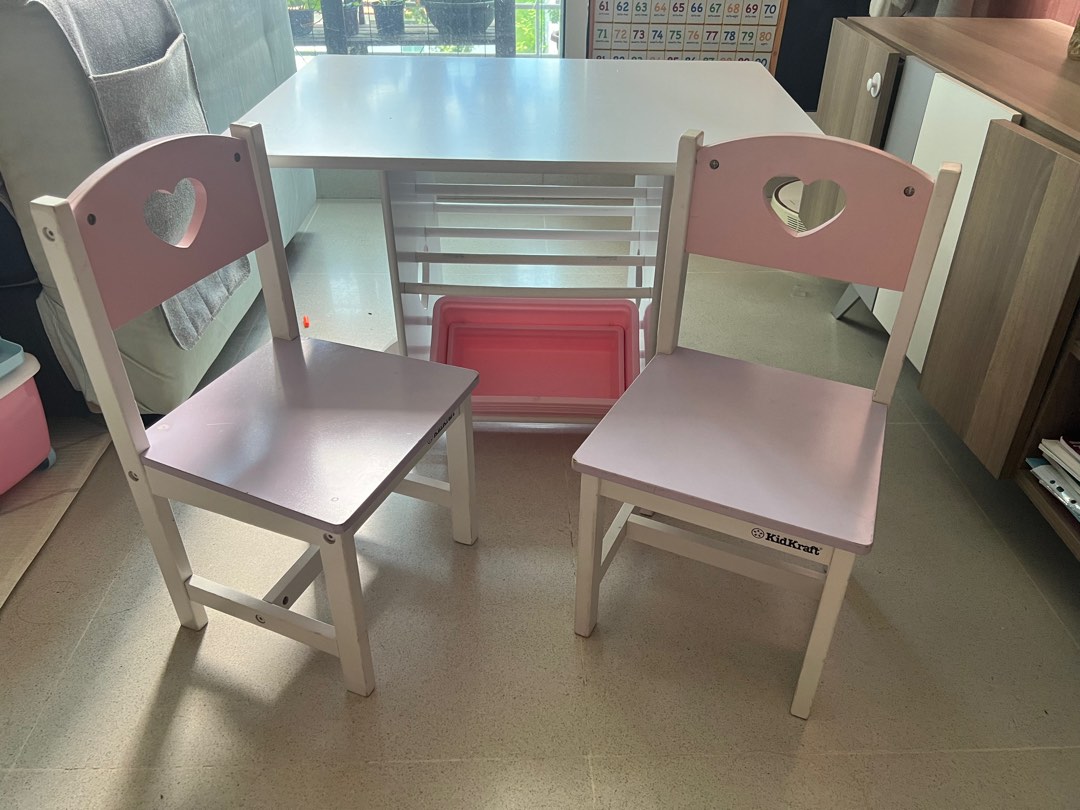 Kidkraft childrens hot sale table and chairs
