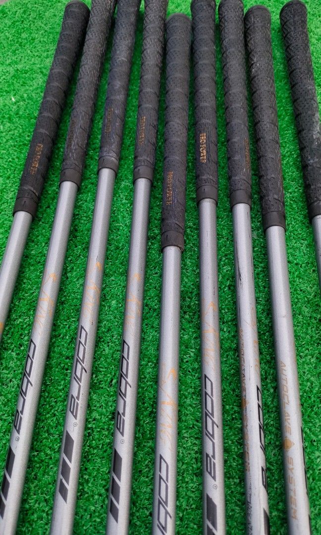 King cobra irons set, Sports Equipment, Sports & Games, Golf on Carousell