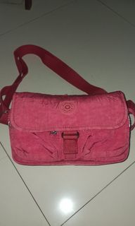 (Kategori: ) berada di . Dikirim oleh na_declutter (ID iklan 1236878741, Gambar 1). Deskripsi: .