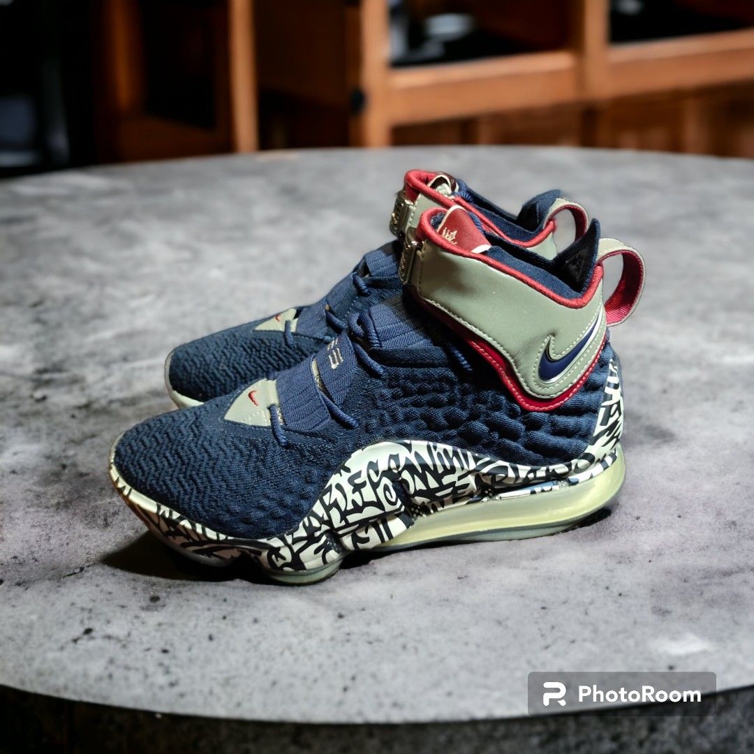 Lebron 17 Graffiti size 9.5 Men s Fashion Footwear Sneakers on