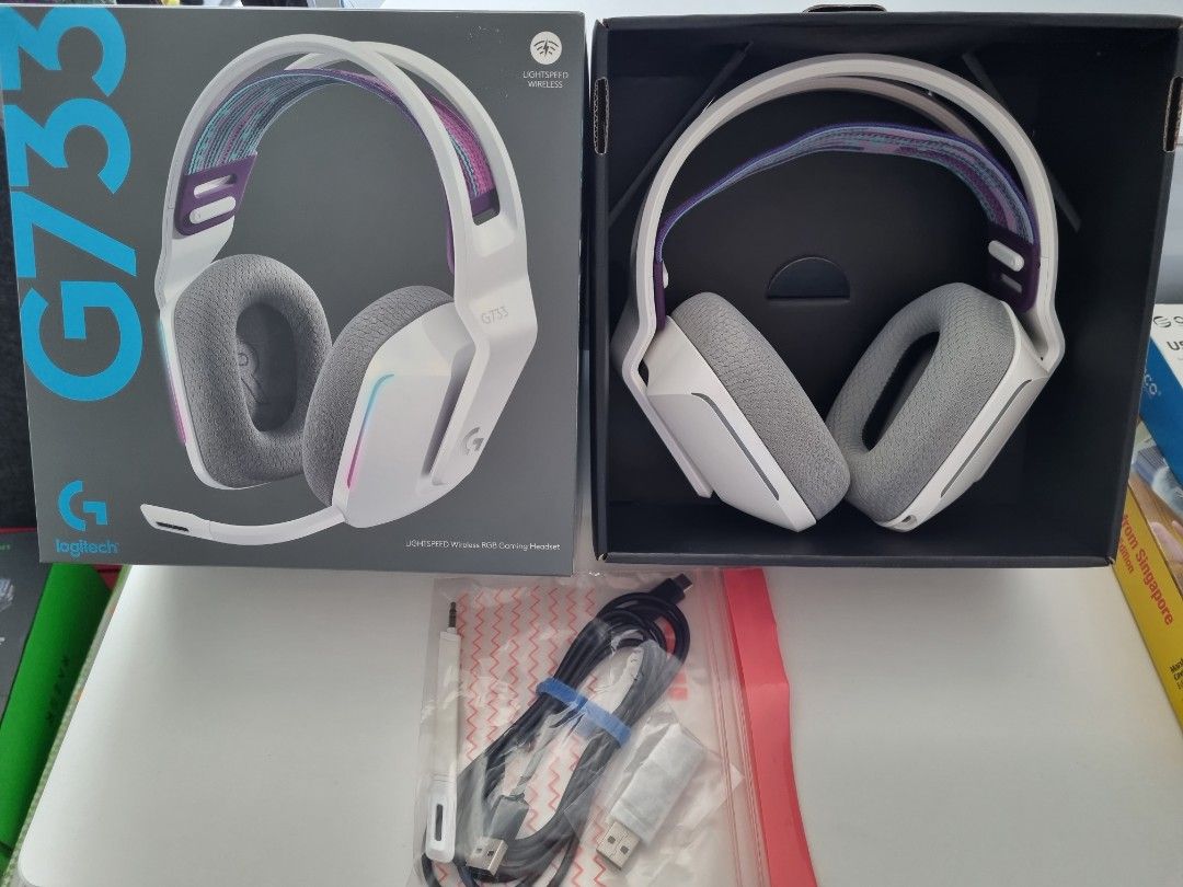 G733 blanco 2025