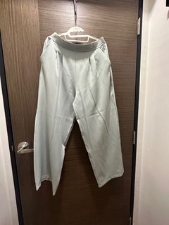 (Category: ) located in . Submitted by takeovercloset (Listing ID 1236782263, Image 1). Description: .