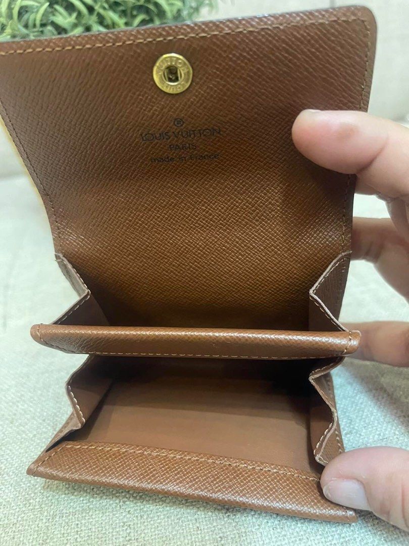Louis Vuitton Card Case in Monogram (Category: Luxury Bags & Wallets) located in Manila. Submitted by bagislifeshop (Listing ID 1236957470, Image 3). Description: Cutie!!! Another one to fit your small purses 😍😍😍 On Hand in PH 🇵🇭 100% Authentic Louis Vuitton Card Case in Monogram Condition: 9/10 Comes as is .