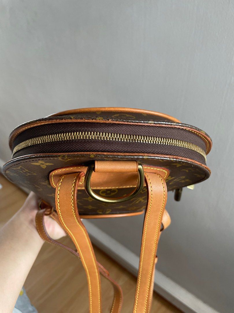WHAT 2 WEAR of SWFL - Just in…. VTG Louis Vuitton Ellipse Backpack