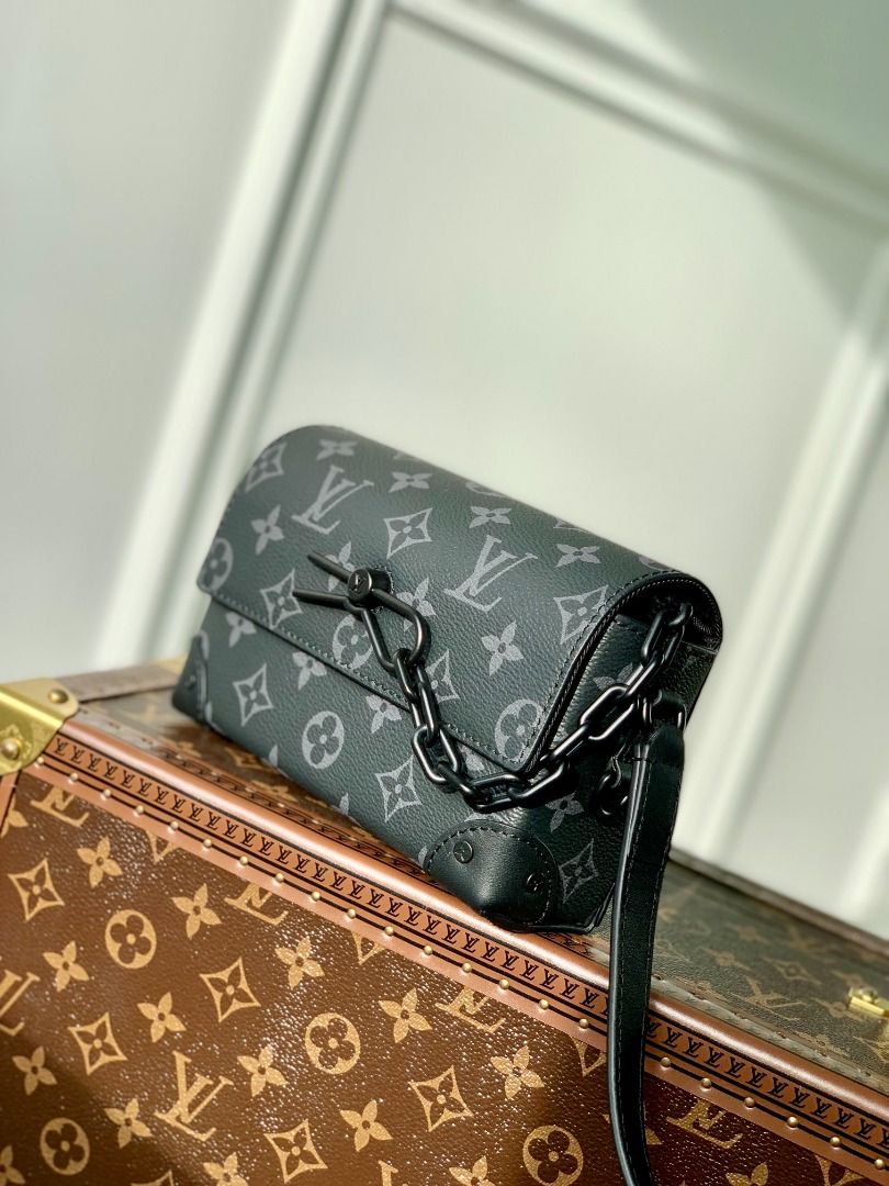 LV Steamer Wearable Wallet, Men's Fashion, Bags, Sling Bags on Carousell