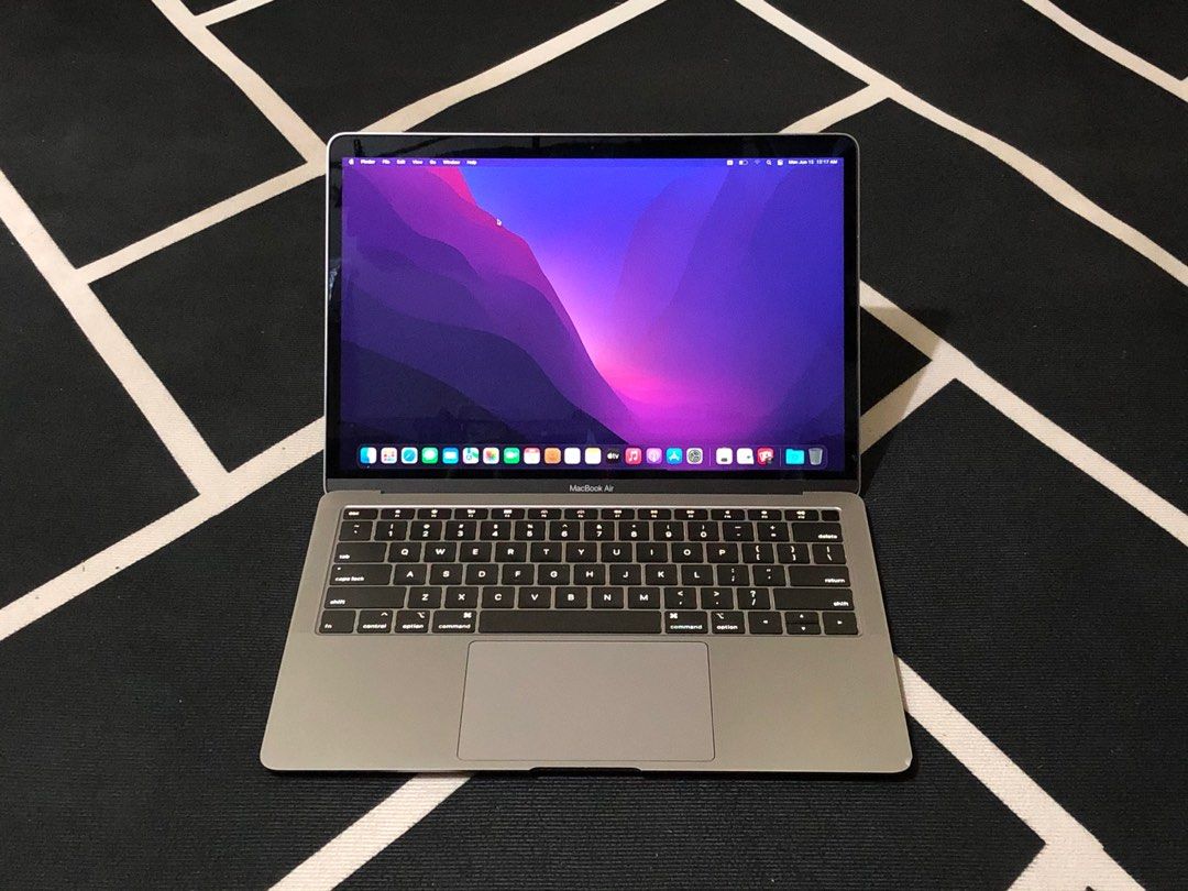 MacBook Air 2018 13インチ シルバー i5 8gb 128gbノートPC - ノートPC