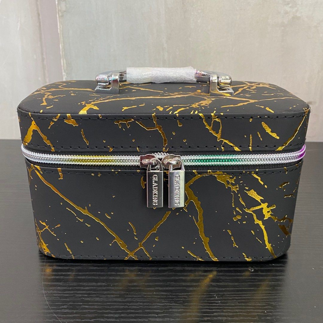 Make Up Box (Marble Black) Small 25230673 (Category: Makeup) located in Paranaque City. Submitted by gladkingphilippines (Listing ID 1236910118, Image 1). Description: .