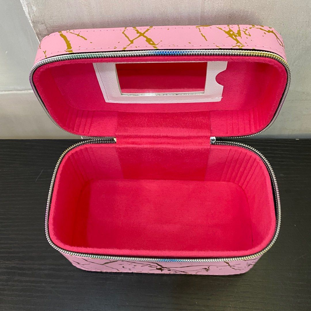 Make Up Box (Marble Pink) Small 21325670 (Category: Makeup) located in Paranaque City. Submitted by gladkingphilippines (Listing ID 1236908202, Image 3). Description: .